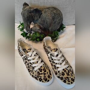 Obtaom Leopard Print Women's Canvas Sneakers